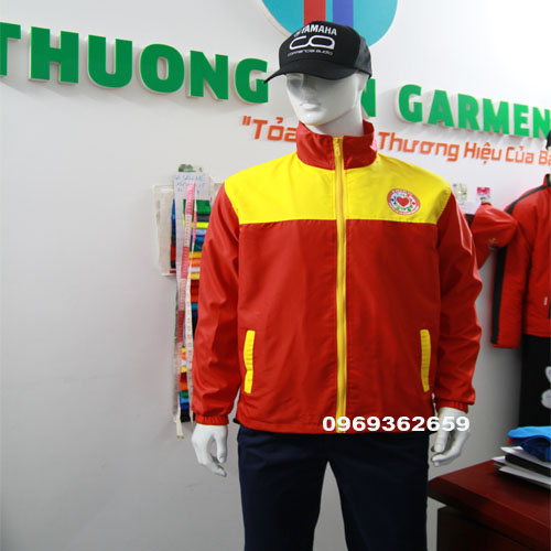 Xưởng May Áo Khoác Tại Tphcm Archives - May Áo Khoác Áo Gió Đồng Phục
